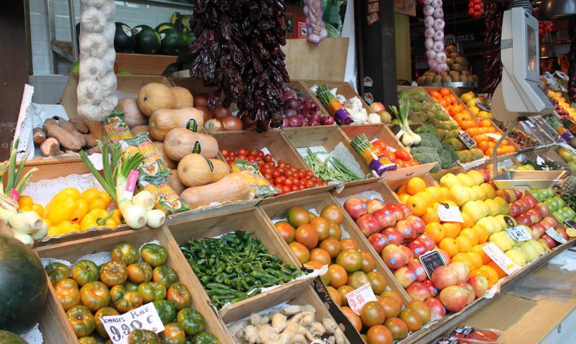 Tres nuevas normas para ordenar el mercado en la Agricultura Ecológica Tres nuevas normas para ordenar el mercado en la Agricultura Ecológica